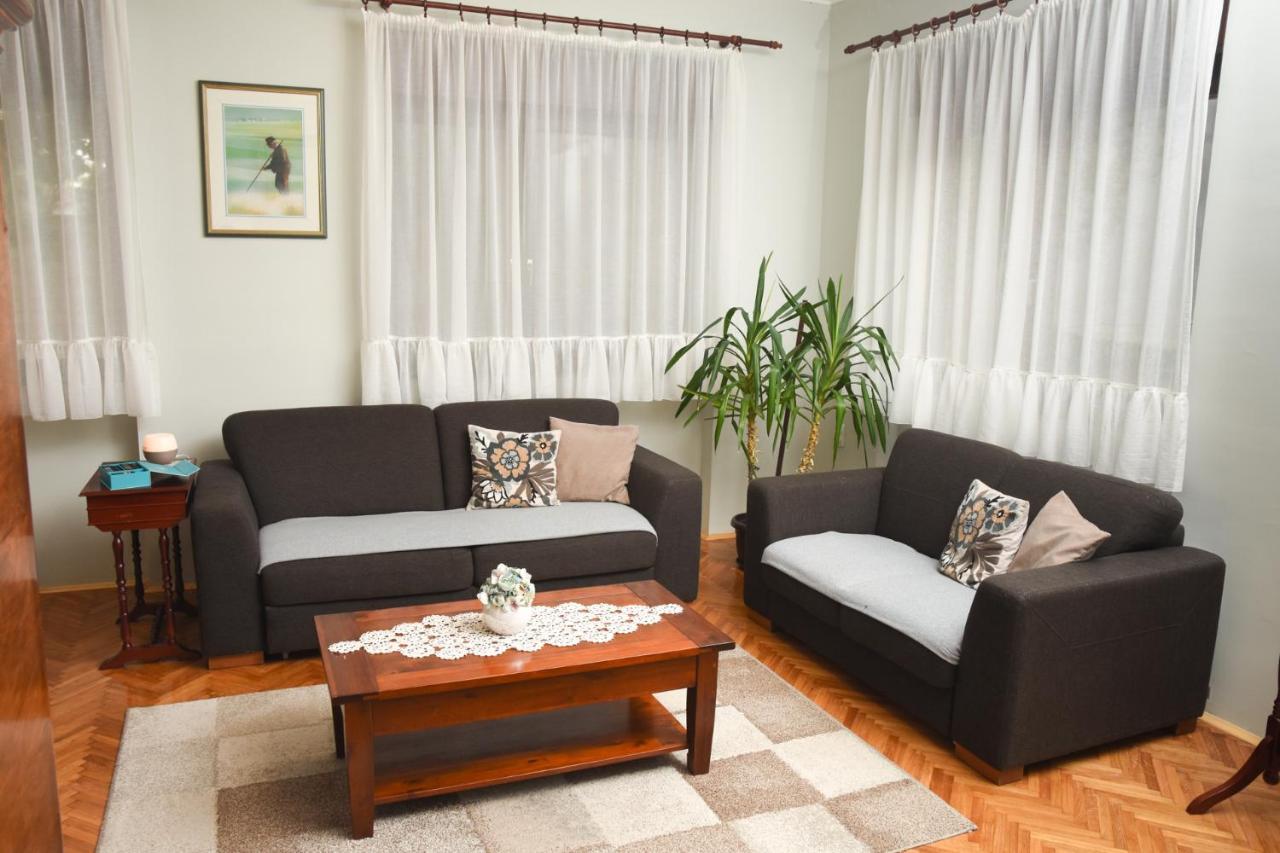 Apartman Woolf Senta Exterior photo